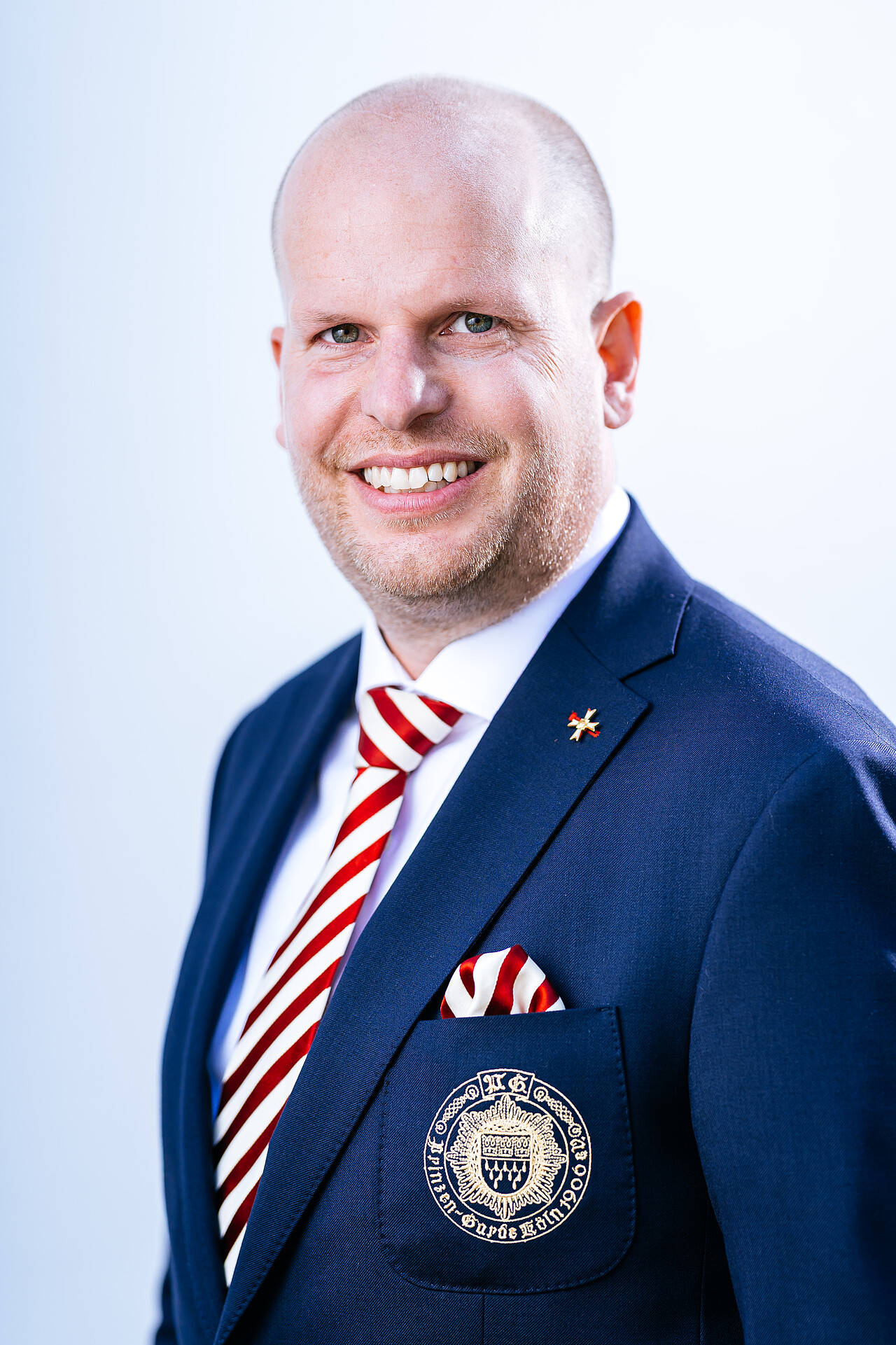 Jungfrau 2026 „Jungfrau Aenne” Stefan Blatt Portrait Stefan Blatt im Anzug